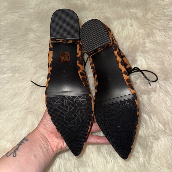 SHEIN Leopard Pointed Toe Small Heel Ankle Boots - Picture 9 of 12